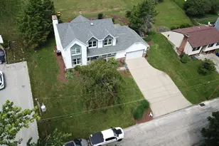 148 S Duane Dr, Pittsburgh, PA 15239 - Photo 47