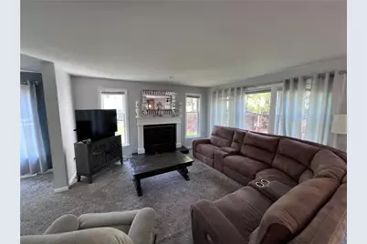 148 S Duane Dr, Pittsburgh, PA 15239 - Photo 15