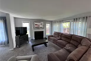 148 S Duane Dr, Pittsburgh, PA 15239 - Photo 15
