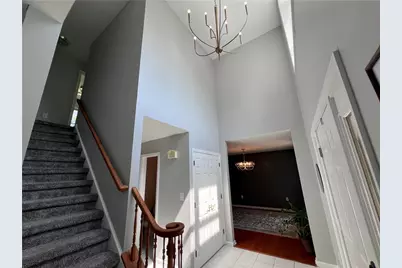 148 S Duane Dr, Pittsburgh, PA 15239 - Photo 7