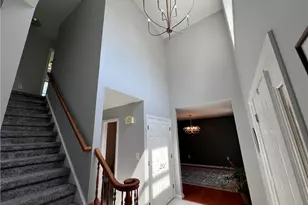 148 S Duane Dr, Pittsburgh, PA 15239 - Photo 7