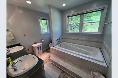 148 S Duane Dr, Pittsburgh, PA 15239 - Photo 21