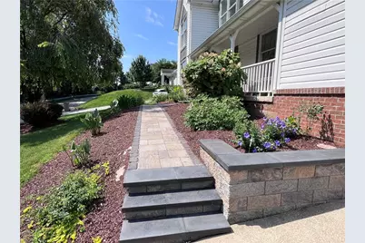 148 S Duane Dr, Pittsburgh, PA 15239 - Photo 5