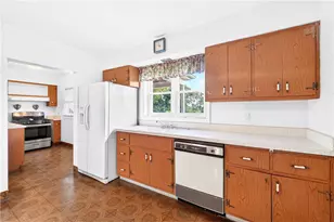 1407 Marion Ave, Monessen, PA 15062 - Photo 9