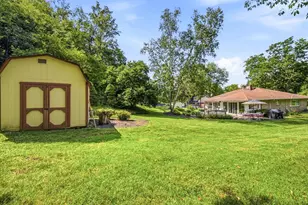 9506 Springfield Dr, Pittsburgh, PA 15101 - Photo 5