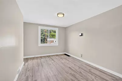 11400 Azalea Dr, Pittsburgh, PA 15235 - Photo 17