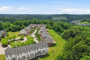 805 Pointe View Dr, Adams Township, PA 16046 - Photo 5