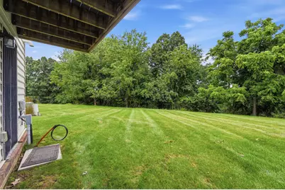 805 Pointe View Drive, Adams Township, PA 16046 - Photo 9
