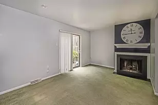 454 Willow Ct, Ross Twp, PA 15237 - Photo 5