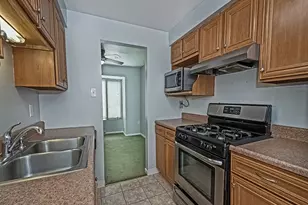 454 Willow Ct, Ross Twp, PA 15237 - Photo 3