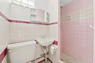 38 Franklin Ave, Ellwood City, PA 16117 - Photo 21