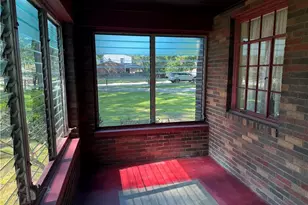 121 Woodhaven Ln, Ross Twp, PA 15237 - Photo 3