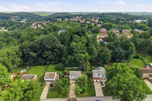 1318 Plantation Dr, Bethel Park, PA 15102 - Photo 47