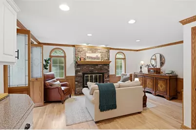 1318 Plantation Dr, Bethel Park, PA 15102 - Photo 13