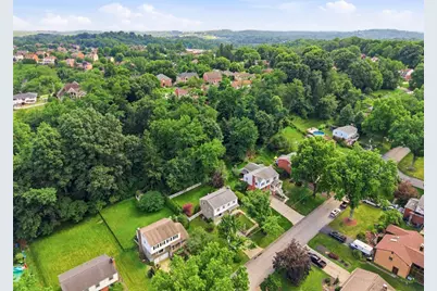 1318 Plantation Dr, Bethel Park, PA 15102 - Photo 47
