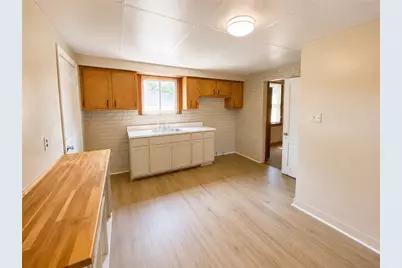 564 3rd St, Clairton, PA 15025 - Photo 7