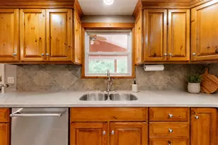 313 Meadow Dr, Cranberry Township, PA 16066 - Photo 9