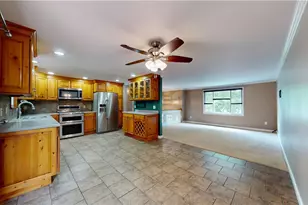 313 Meadow Dr, Cranberry Township, PA 16066 - Photo 7