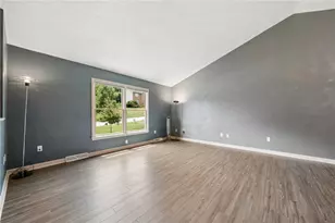 422 Primrose Dr, Unity Township, PA 15601 - Photo 3