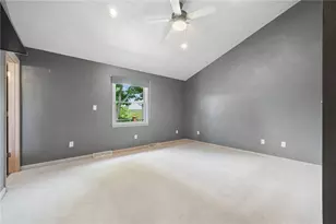 422 Primrose Dr, Unity Township, PA 15601 - Photo 9