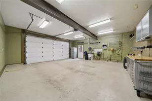 422 Primrose Dr, Unity Township, PA 15601 - Photo 29