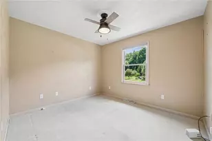 422 Primrose Dr, Unity Township, PA 15601 - Photo 13