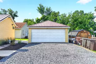 403 Perry Avenue, Washington Township, PA 15012 - Photo 37