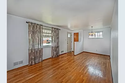 638 Elaine Drive, Pittsburgh, PA 15236 - Photo 3