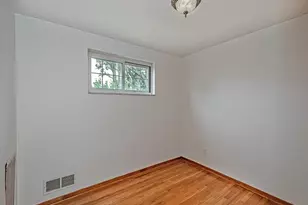 638 Elaine Dr, Pittsburgh, PA 15236 - Photo 9