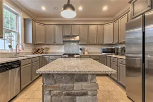 7010 Crider Rd, Adams Township, PA 16046 - Photo 3