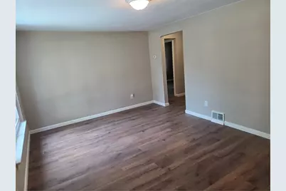 745 Macfarlane Dr, Pittsburgh, PA 15235 - Photo 7