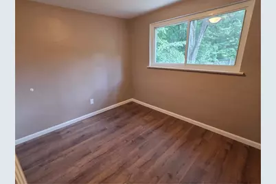 745 Macfarlane Dr, Pittsburgh, PA 15235 - Photo 17