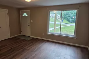 745 MacFarlane Dr, Pittsburgh, PA 15235 - Photo 9