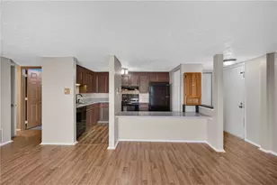 8101 Revere Pl, Hopewell Township, PA 15001 - Photo 11