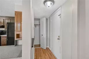 8101 Revere Pl, Hopewell Township, PA 15001 - Photo 7