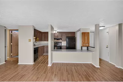 8101 Revere Pl, Hopewell Township, PA 15001 - Photo 11