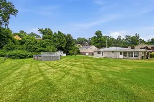 4930 Gardenville Rd, Pittsburgh, PA 15236 - Photo 41
