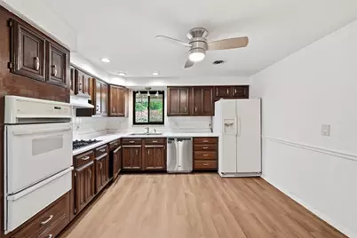 4930 Gardenville Rd, Pittsburgh, PA 15236 - Photo 13