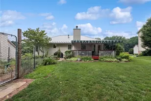 1074 Redoak Dr, Penn Twp, PA 15636 - Photo 31