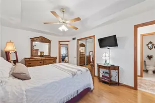 1074 Redoak Dr, Penn Twp, PA 15636 - Photo 19