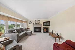 1023 Mayfair Dr, Cecil, PA 15317 - Photo 15