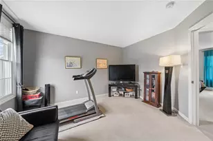 1023 Mayfair Dr, Cecil, PA 15317 - Photo 23