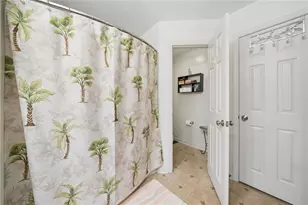 1023 Mayfair Dr, Cecil, PA 15317 - Photo 29
