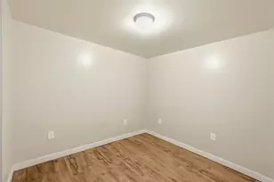 612 Lesnett Rd, Bridgeville, PA 15017 - Photo 35