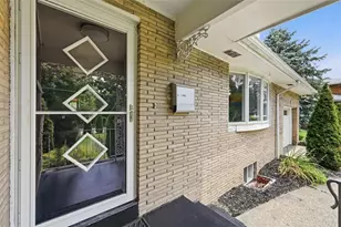 612 Lesnett Rd, Bridgeville, PA 15017 - Photo 5