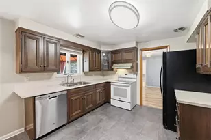 612 Lesnett Rd, Bridgeville, PA 15017 - Photo 13