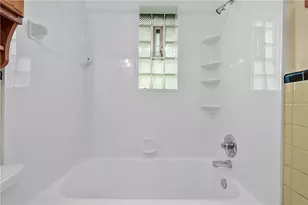 1839 Viruth St, Pittsburgh, PA 15212 - Photo 17