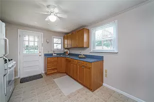 210 New Haven Ln, Neville Twp, PA 15225 - Photo 9