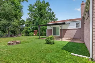 5568 Clark Ave, Bethel Park, PA 15102 - Photo 33