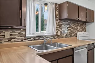 5568 Clark Ave, Bethel Park, PA 15102 - Photo 13